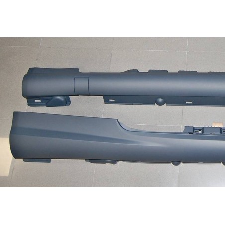 TRITTBRETTER SCHWELLER SEITENBRETTER MERCEDES W207 LOOK AMG