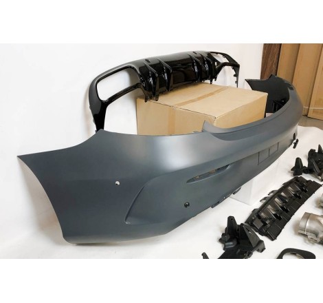 HECKSTOßSTANGE HECKSCHÜRZE Mercedes W205 Coupe 14-18 Look AMG