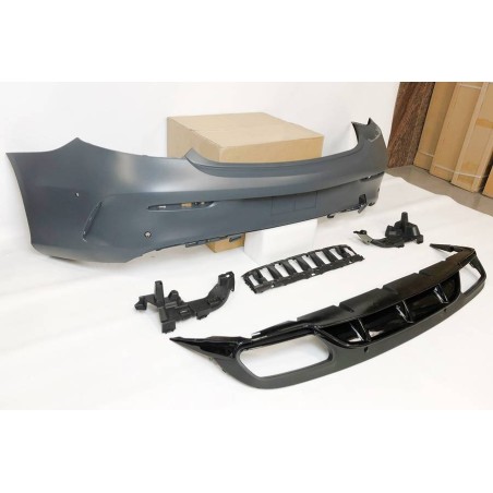 HECKSTOßSTANGE HECKSCHÜRZE Mercedes W205 Coupe 14-18 Look AMG