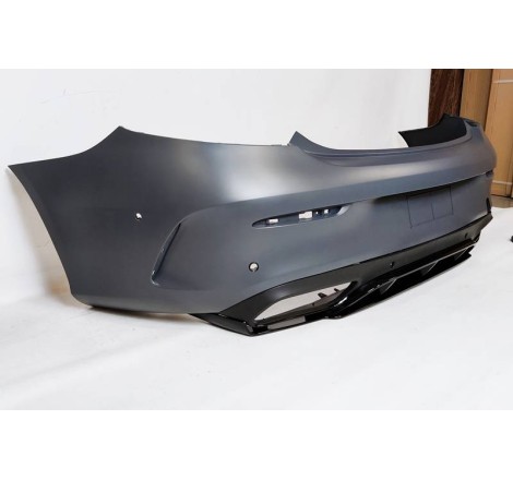 HECKSTOßSTANGE HECKSCHÜRZE Mercedes W205 Coupe 14-18 Look AMG