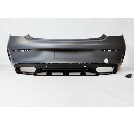HECKSTOßSTANGE HECKSCHÜRZE Mercedes W205 Coupe 14-18 Look AMG