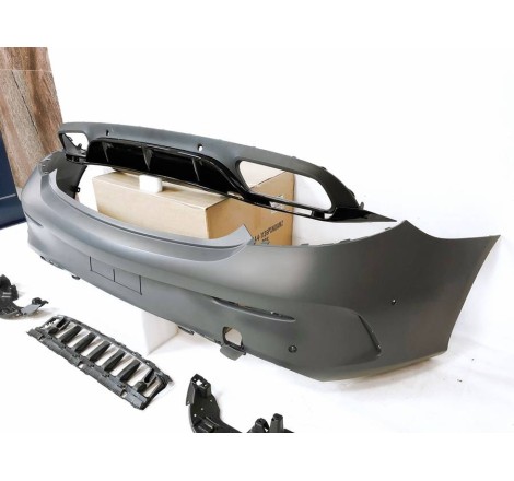 HECKSTOßSTANGE HECKSCHÜRZE Mercedes W205 Coupe 2014-2020 Look C63