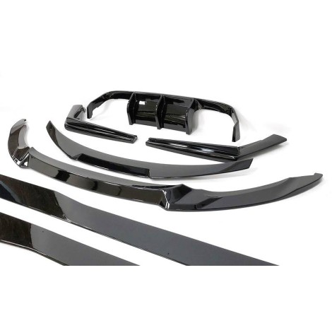 Kit Estetici BMW F82 / F83 M4 Nero lucido Look CS / GTS