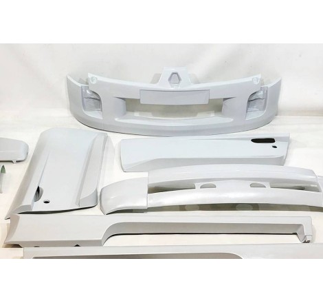 Body Kit Enlarged Renault Clio 2002 V6