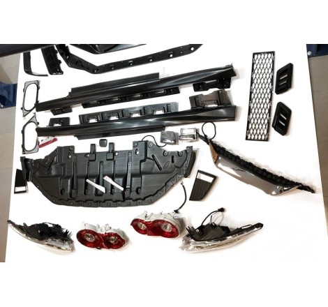 STOßSTANGENSET BODYKIT Nissan Skyline R35 2008-2015 Look 2017 version