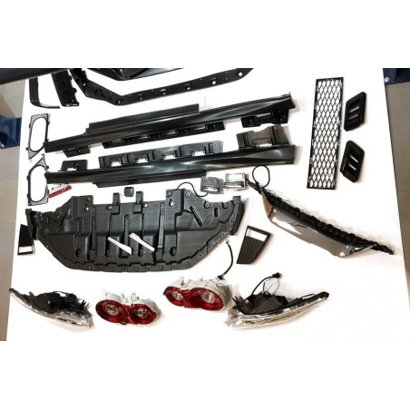 STOßSTANGENSET BODYKIT Nissan Skyline R35 2008-2015 Look 2017 version