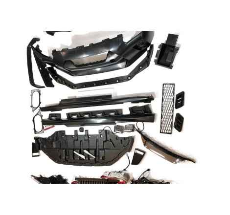 STOßSTANGENSET BODYKIT Nissan Skyline R35 2008-2015 Look 2017 version
