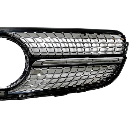 Front Grill Mercedes X253 2015-2019 Diamond Full Black Camera