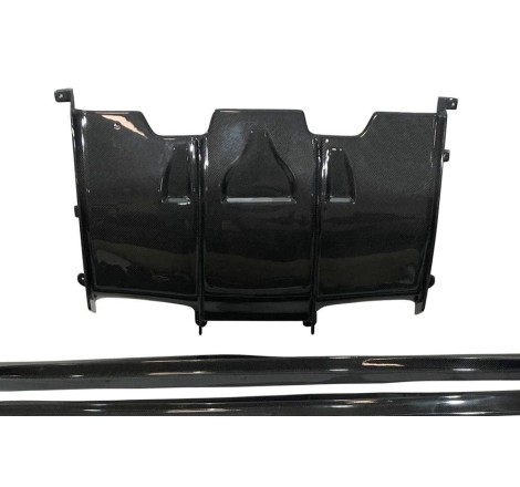 STOßSTANGENSET BODYKIT BMW F80 / F82 Carbon