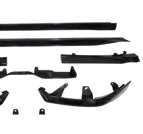 BODYKIT BMW G60 Look Performance Glossy Black