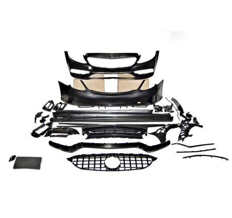 Kit De Carrosserie Mercedes W205 2019 LCI 4P Look C63