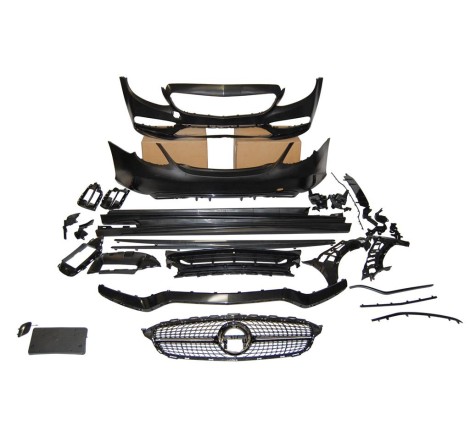 STOßSTANGENSET BODYKIT Mercedes W205 4d 2014-2021 Look C63 2019