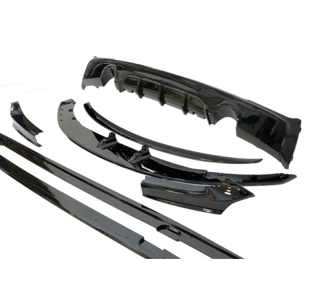 BODYKIT BMW F22 / F23 Look Performance Glossy Black