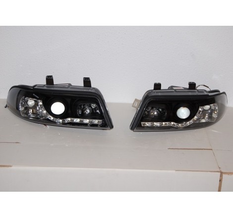 FAROS DELANTEROS LUZ DE DIA AUDI A4 99 BLACK