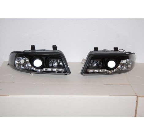 FAROS DELANTEROS LUZ DE DIA AUDI A4 99 BLACK