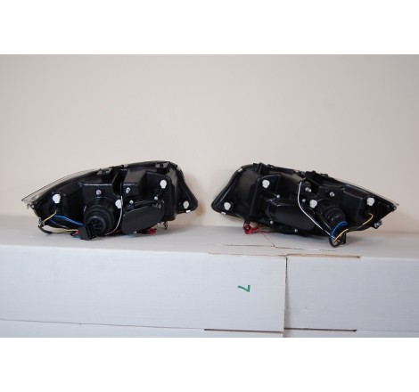Fari Anteriori BMW E90 / E91 05-08 Nero